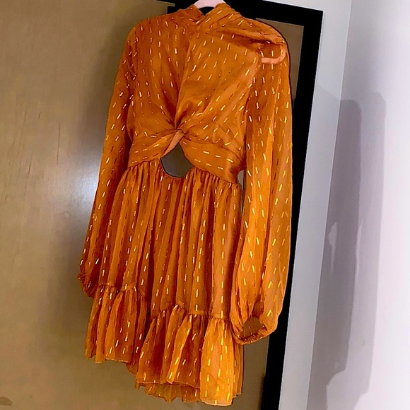 Dresses & Skirts - Worn once! Gorgeous dress with beautiful coloring.